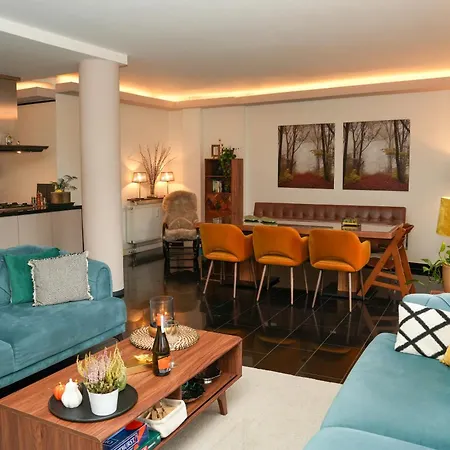 Luxurioese Eg Essen, Messe Nah *